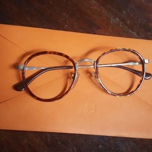 Vintage Glasses round frame by Guess